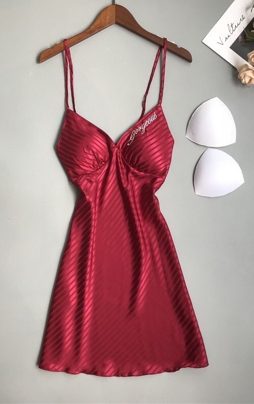 Женский шелковый пеньюар Gorgeous Красный, Женский шелковый пеньюар Gorgeous L Красный
Женский шелковый пеньюар Gorgeous Красный, Женский шелковый пеньюар Gorgeous L Красный