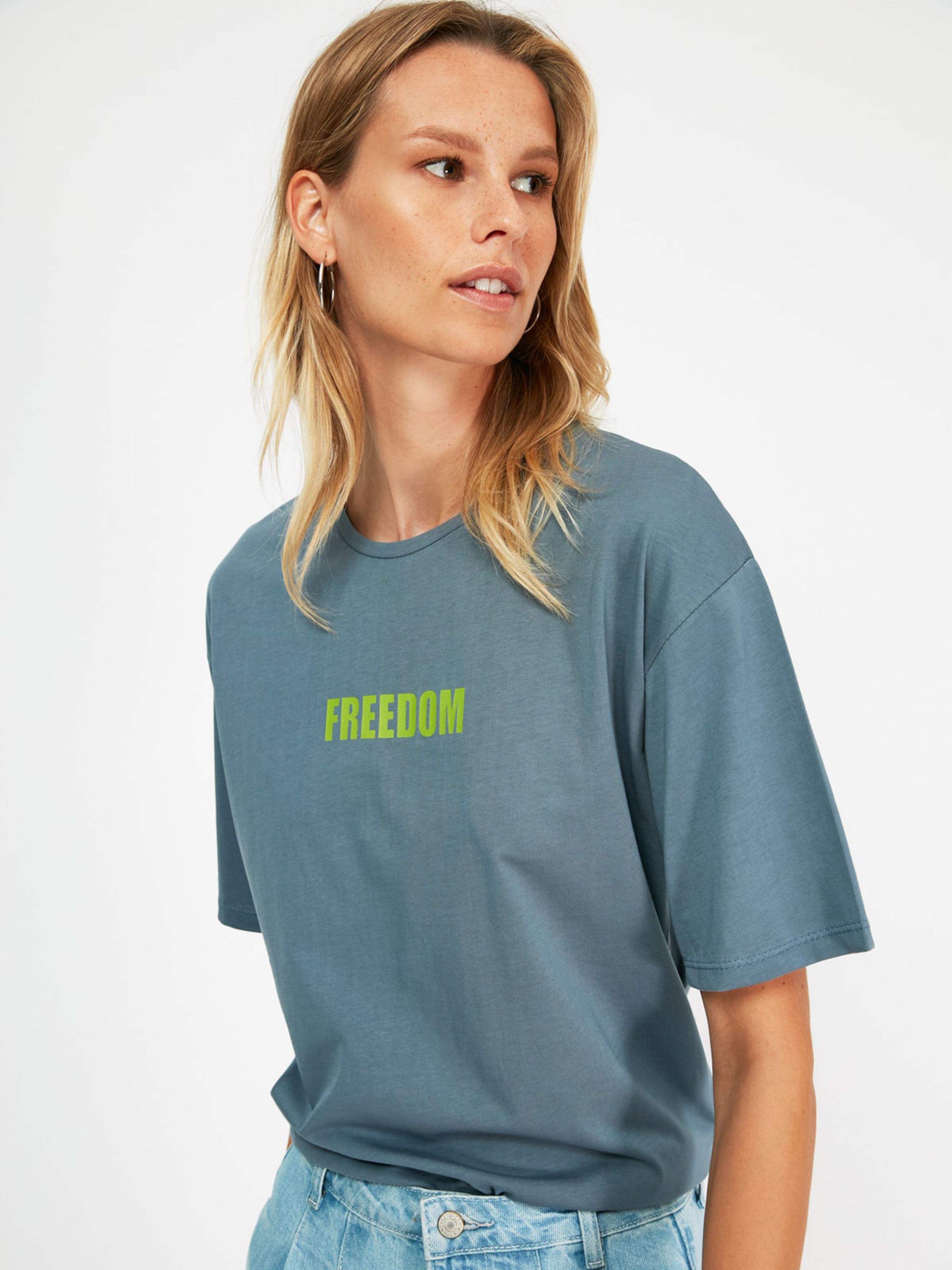 Футболка Trendyol TWOSS21TS0316-04 Indigo, Футболка Trendyol TWOSS21TS0316-04 M Indigo
Футболка Trendyol TWOSS21TS0316-04 Indigo, Футболка Trendyol TWOSS21TS0316-04 M Indigo