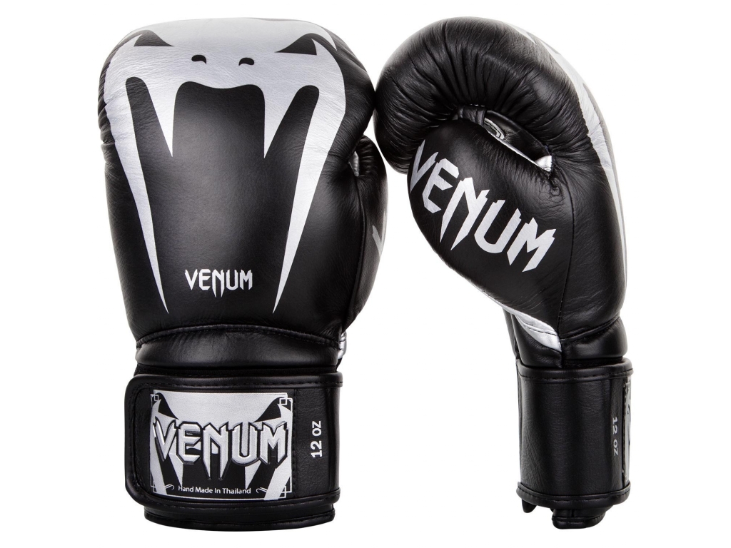 Перчатки боксерские VENUM Giant 3.0 Boxing Gloves 14 унций черный/серебристый (3984)
Перчатки боксерские VENUM Giant 3.0 Boxing Gloves 14 унций черный/серебристый (3984)