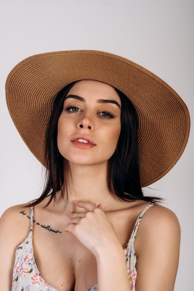 Шляпа большая пляжная женская Sara Fam женская пляжная шляпа большая темно песочная
Шляпа большая пляжная женская Sara Fam женская пляжная шляпа большая темно песочная