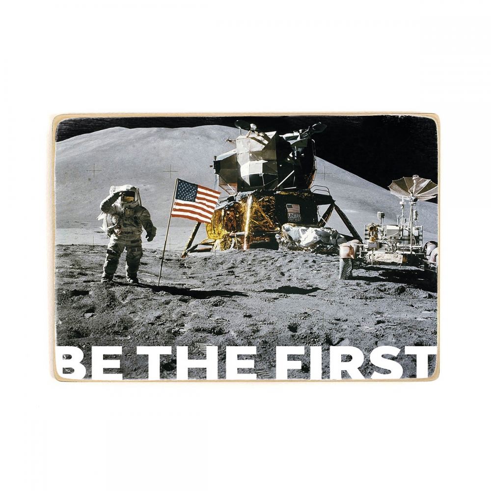 Деревянный постер Мотивационные Be The First А2