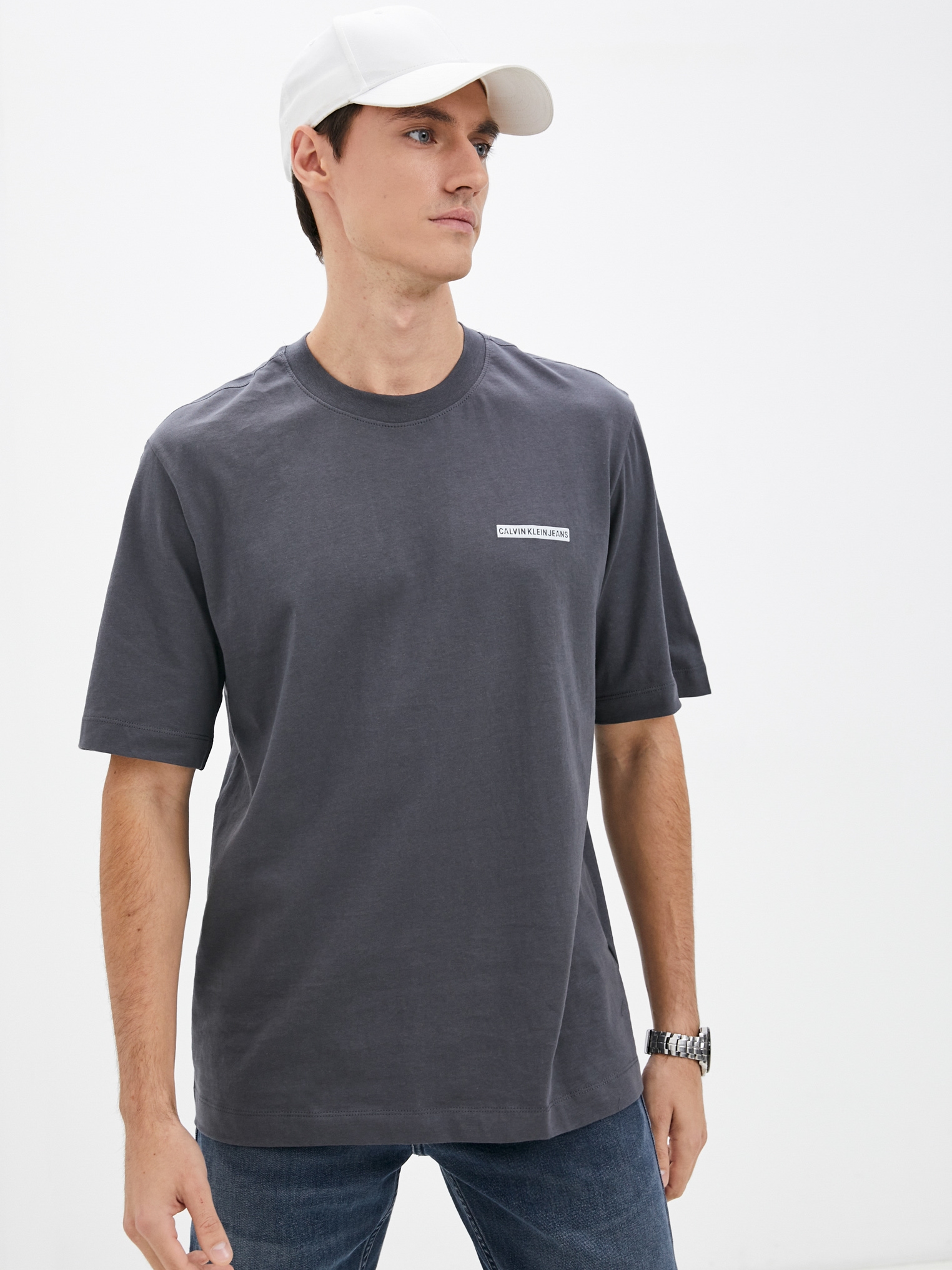 Футболка Calvin Klein Jeans J30J319315-PCK Серая, Футболка Calvin Klein Jeans J30J319315-PCK M Серая
Футболка Calvin Klein Jeans J30J319315-PCK Серая, Футболка Calvin Klein Jeans J30J319315-PCK M Серая