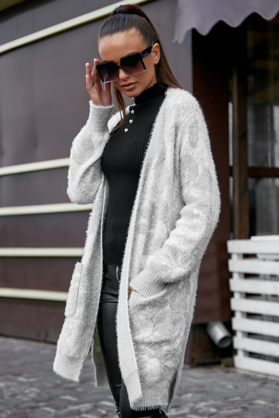 Кардиган 8875.3843 Seventeen - белый с серыми цветами, Кардиган 8875.3843 Seventeen S-XL белый с серыми цветами
Кардиган 8875.3843 Seventeen - белый с серыми цветами, Кардиган 8875.3843 Seventeen S-XL белый с серыми цветами