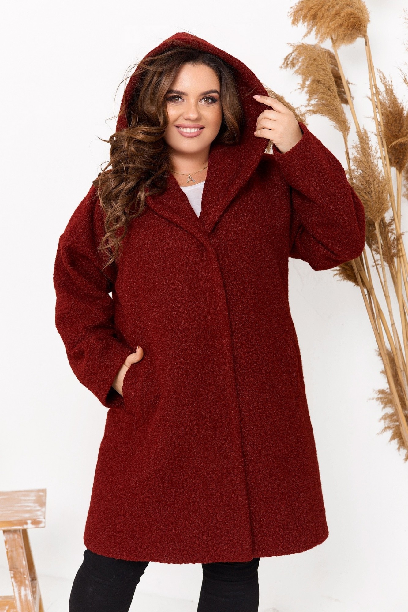 Пальто женское свободного кроя с капюшоном на кнопках букле барашек на подкладке Miss Podium Марсала, Пальто женское свободного кроя с капюшоном на кнопках букле барашек на подкладке Miss Podium Марсала 58
Пальто женское свободного кроя с капюшоном на кнопках букле барашек на подкладке Miss Podium Марсала, Пальто женское свободного кроя с капюшоном на кнопках букле барашек на подкладке Miss Podium Марсала 58