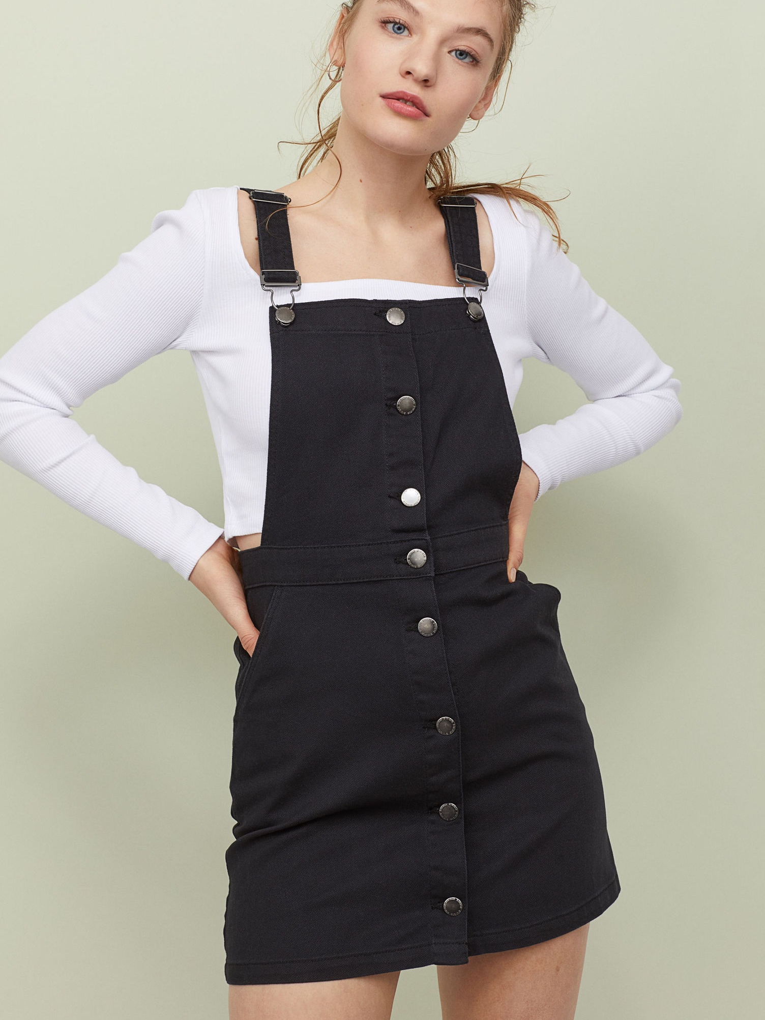 Сарафан джинсовый H&M 0696744-9 Черный (СА2000001869376, Сарафан джинсовый H&M 0696744-9 42 Черный (СА2000001869376)
Сарафан джинсовый H&M 0696744-9 Черный (СА2000001869376, Сарафан джинсовый H&M 0696744-9 42 Черный (СА2000001869376)