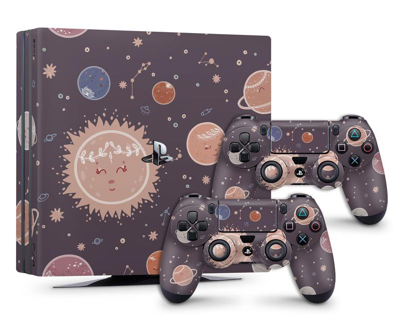 Виниловая наклейка на Sony PlayStation PS4 Slim консоль и контроллер с принтом планеты, арт.700317
Виниловая наклейка на Sony PlayStation PS4 Slim консоль и контроллер с принтом планеты, арт.700317