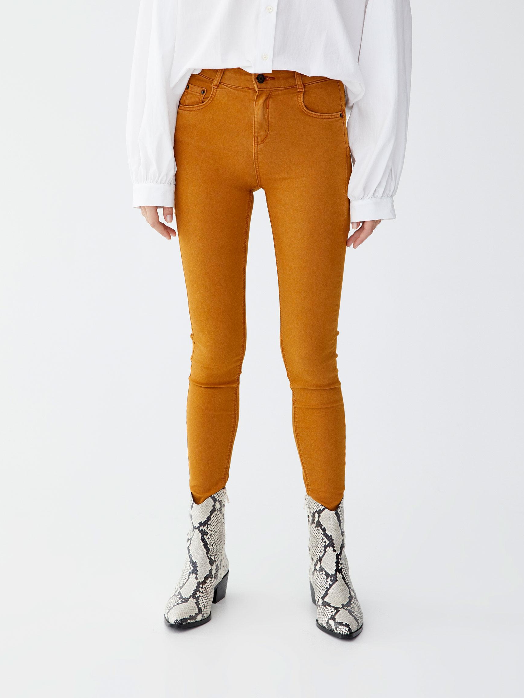 Джинсы Pull & Bear XAZ240461TARL Горчичные, Джинсы Pull & Bear XAZ240461TARL 42 Горчичные
Джинсы Pull & Bear XAZ240461TARL Горчичные, Джинсы Pull & Bear XAZ240461TARL 42 Горчичные