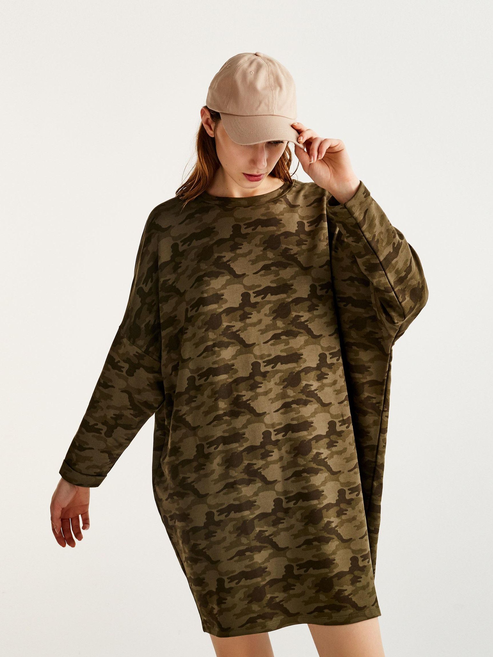 Платье Pull & Bear XAZ220369PNHT Милитари, Платье Pull & Bear XAZ220369PNHT S Милитари
Платье Pull & Bear XAZ220369PNHT Милитари, Платье Pull & Bear XAZ220369PNHT S Милитари