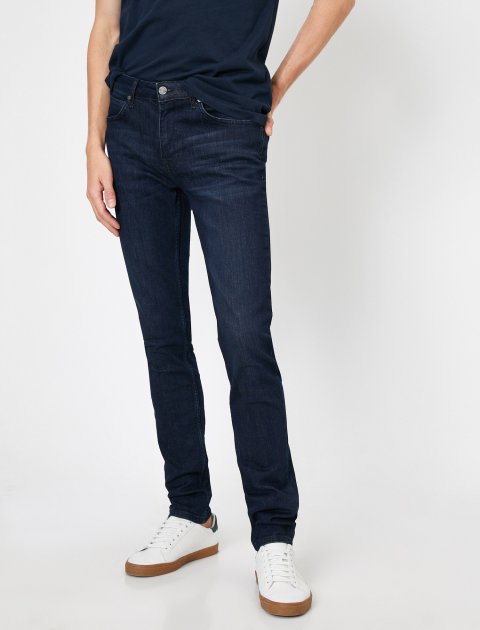 Джинсы Koton 0YAM43800MD 34-32 Indigo
Джинсы Koton 0YAM43800MD 34-32 Indigo