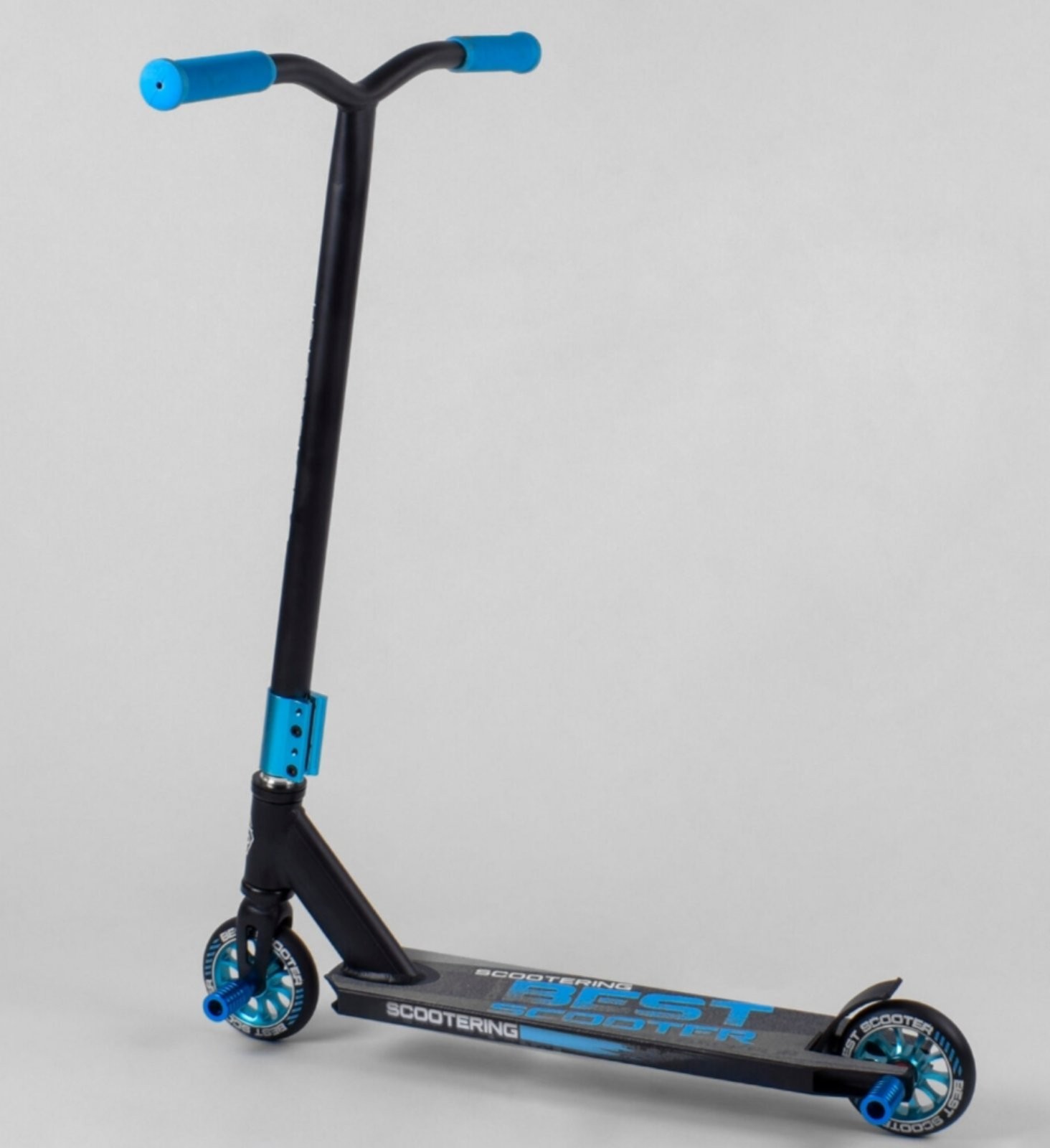 Самокат трюковый Best Scooter 690 двухколесный колеса 110 мм Черно-синий АЛЮМИНИЕВЫЕ ДИСКИ И ДЕКА
Самокат трюковый Best Scooter 690 двухколесный колеса 110 мм Черно-синий АЛЮМИНИЕВЫЕ ДИСКИ И ДЕКА