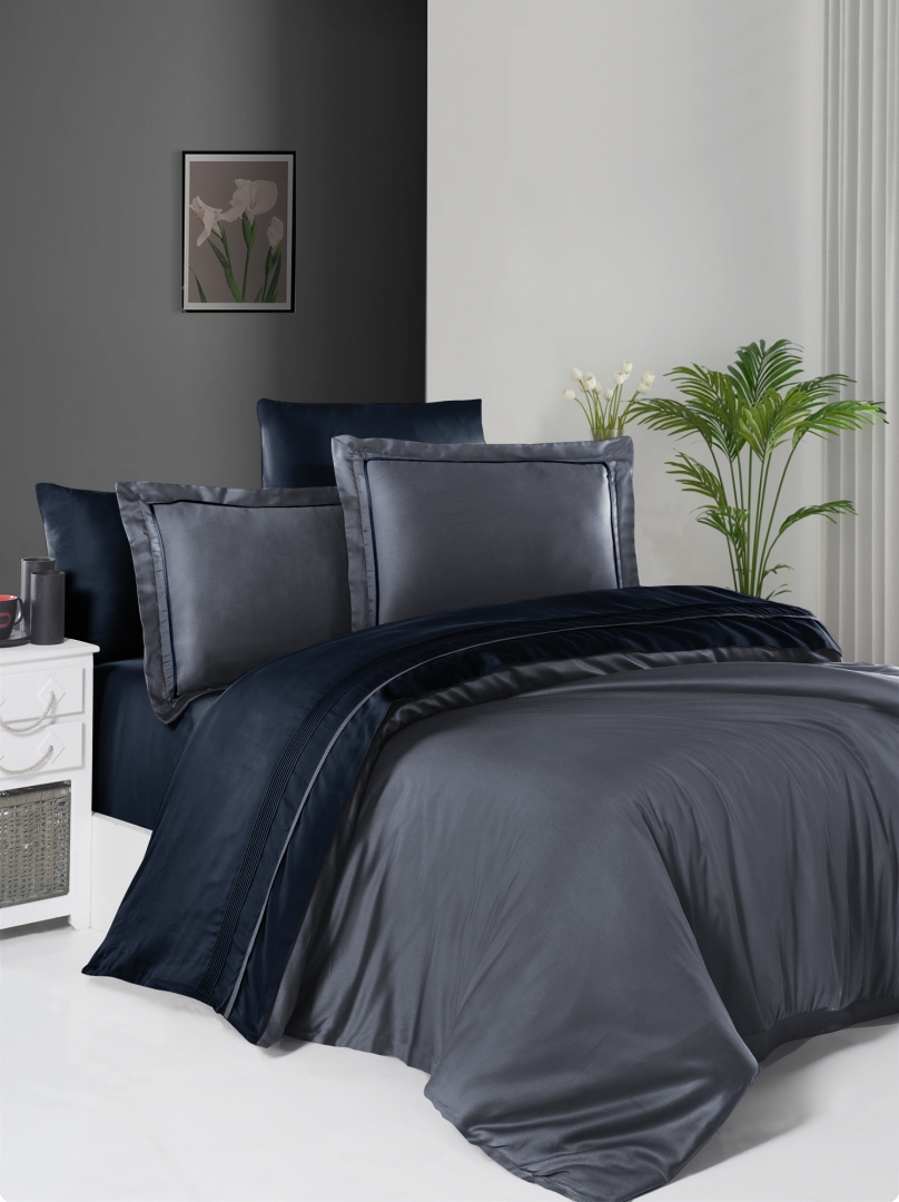 Комплект постельного белья FIRST CHOICE сатин de luxe Евро dark grey/navy blue m017870
Комплект постельного белья FIRST CHOICE сатин de luxe Евро dark grey/navy blue m017870