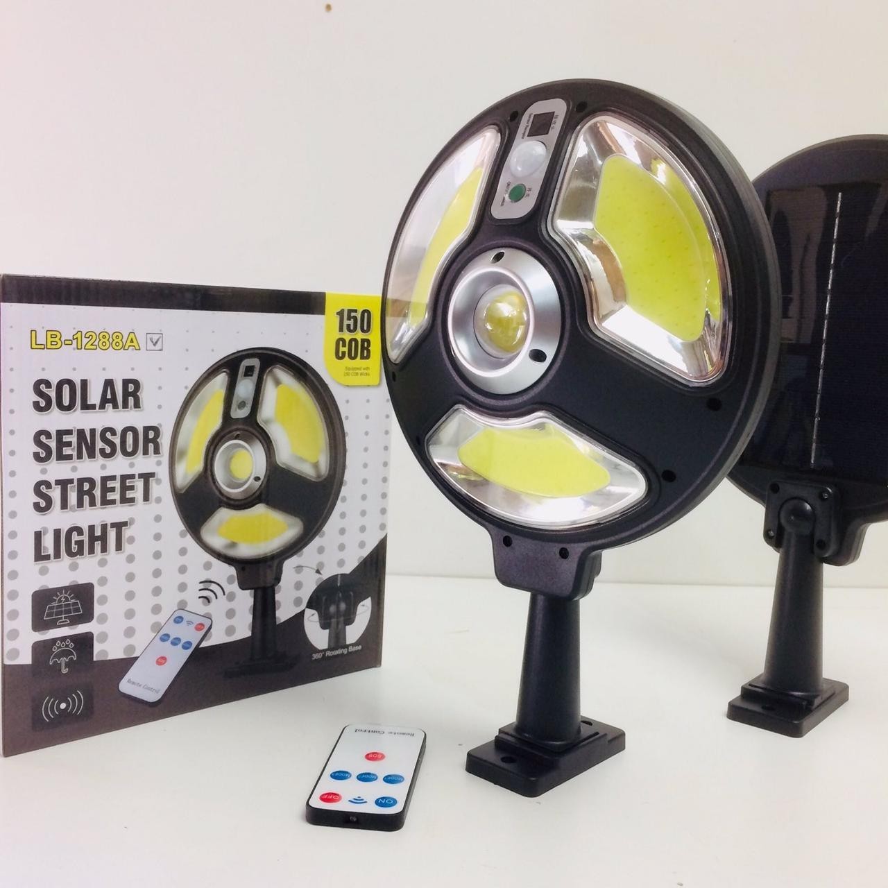 Светодиодный уличный светильник Solar BL-LB-1288A на солнечной батарее с пультом Черный (788577)
Светодиодный уличный светильник Solar BL-LB-1288A на солнечной батарее с пультом Черный (788577)