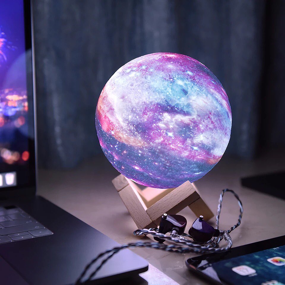 Детский настольный ночник светильник 3D "Луна" Moon Lamp 15 см 16 цветов + Пульт ДУ space purple
Детский настольный ночник светильник 3D "Луна" Moon Lamp 15 см 16 цветов + Пульт ДУ space purple