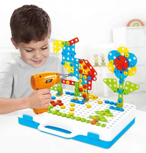 Детский конструктор Винтовая мозаика с шуруповертом 193 элемент Creative Puzzle в чемодане
Детский конструктор Винтовая мозаика с шуруповертом 193 элемент Creative Puzzle в чемодане