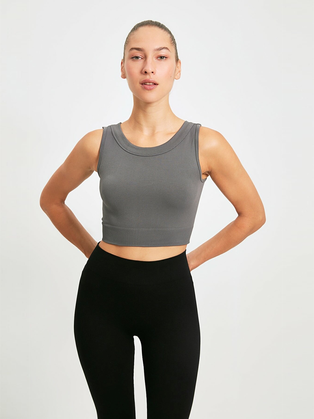 Спортивный топ Trendyol TWOAW22SS0011/Haki / Серый, Спортивный топ Trendyol TWOAW22SS0011/Haki M/L Серый
Спортивный топ Trendyol TWOAW22SS0011/Haki / Серый, Спортивный топ Trendyol TWOAW22SS0011/Haki M/L Серый