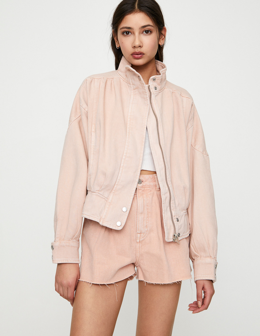 Джинсовка PULL & BEAR Ж1071679 (5713/351/620) цвет розовый, Джинсовка PULL & BEAR Ж1071679 (5713/351/620) цвет розовый M
Джинсовка PULL & BEAR Ж1071679 (5713/351/620) цвет розовый, Джинсовка PULL & BEAR Ж1071679 (5713/351/620) цвет розовый M