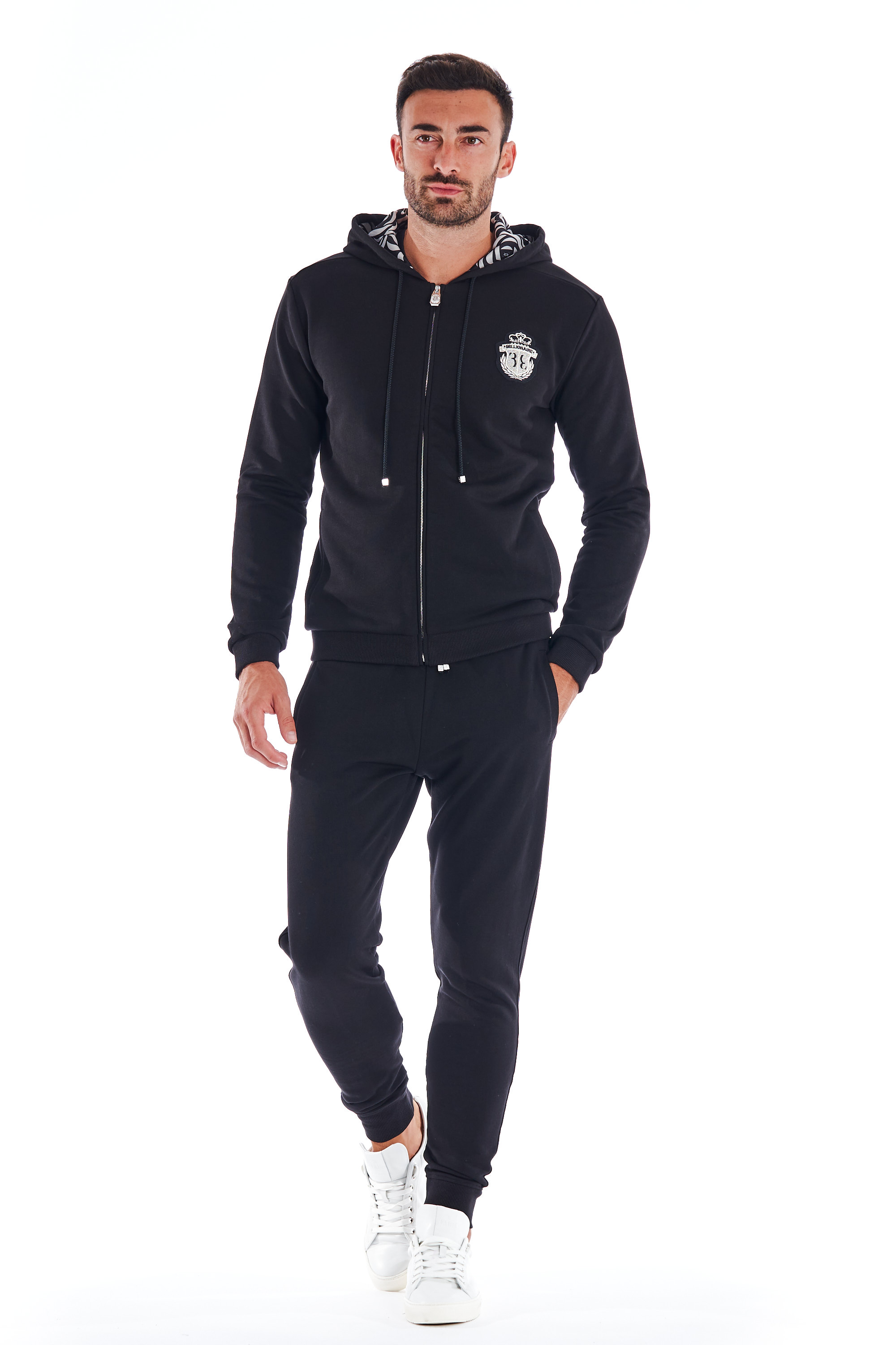 Спортивный костюм BILLIONAIRE Черный размера (BLC58120608_Nero/Black) (BLC58120608_Nero/BlackM, Спортивный костюм BILLIONAIRE Черный M размера (BLC58120608_Nero/Black) (BLC58120608_Nero/BlackM)
Спортивный костюм BILLIONAIRE Черный размера (BLC58120608_Nero/Black) (BLC58120608_Nero/BlackM, Спортивный костюм BILLIONAIRE Черный M размера (BLC58120608_Nero/Black) (BLC58120608_Nero/BlackM)