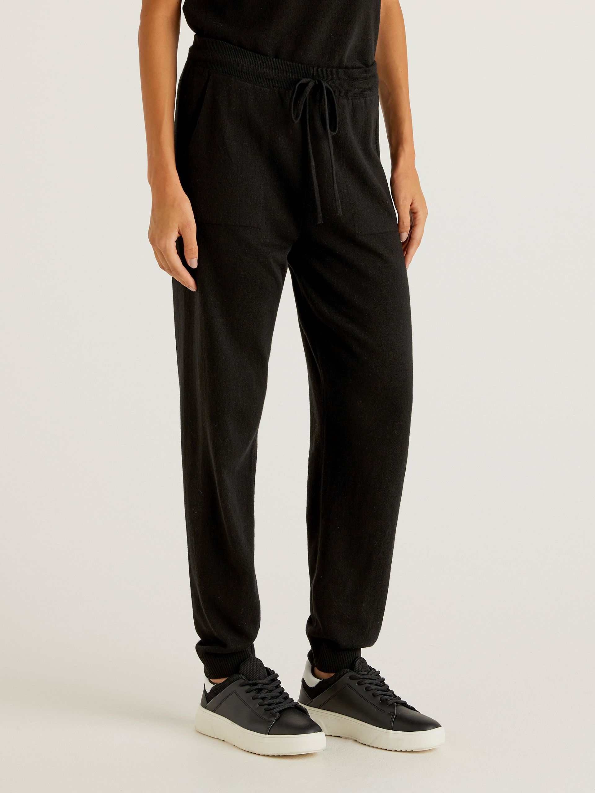 Спортивные штаны United Colors of Benetton 1035P0107-700, Спортивные штаны United Colors of Benetton 1035P0107-700 XS
Спортивные штаны United Colors of Benetton 1035P0107-700, Спортивные штаны United Colors of Benetton 1035P0107-700 XS