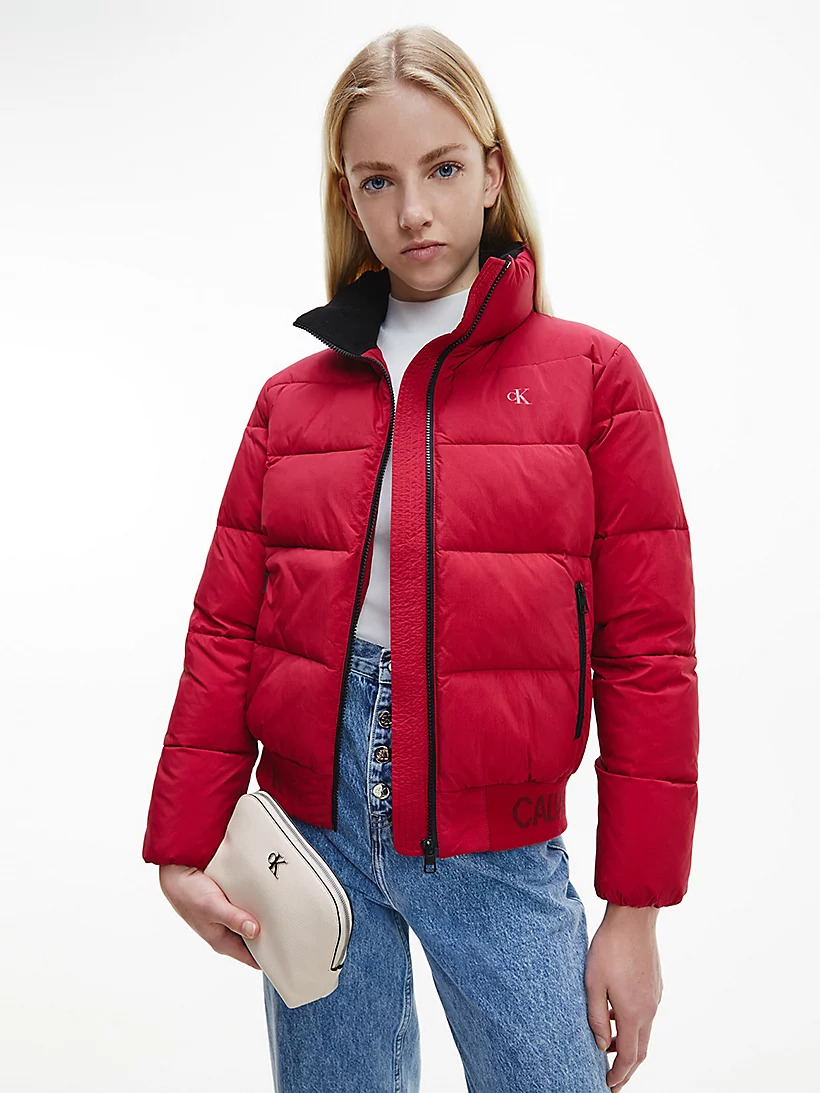 Куртка Calvin Klein Jeans Logo Hem Short Puffer Jacket J20J216861-XKF Virginia Red, Куртка Calvin Klein Jeans Logo Hem Short Puffer Jacket J20J216861-XKF S Virginia Red
Куртка Calvin Klein Jeans Logo Hem Short Puffer Jacket J20J216861-XKF Virginia Red, Куртка Calvin Klein Jeans Logo Hem Short Puffer Jacket J20J216861-XKF S Virginia Red