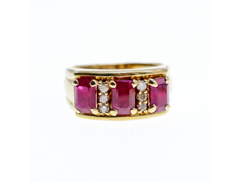 Золотое кольцо с рубинами и бриллиантами 14К 585 проба Натуральный Sky Jewelry 002449
Золотое кольцо с рубинами и бриллиантами 14К 585 проба Натуральный Sky Jewelry 002449