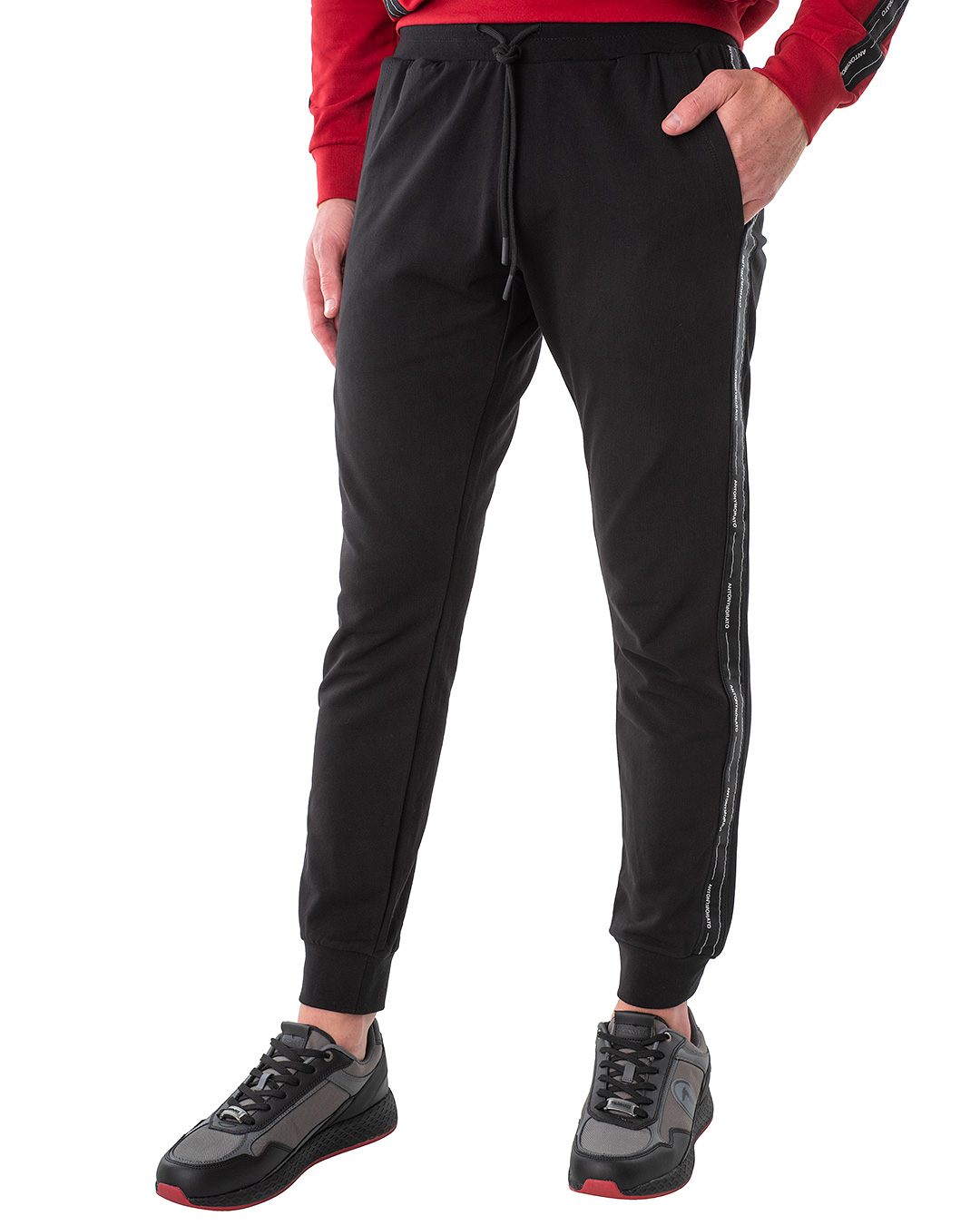 Штани спортивні чоловічі ANTONY MORATO (MMFP00299-FA150048-9000/21-22-3) Чорний XXL 
Штани спортивні чоловічі ANTONY MORATO (MMFP00299-FA150048-9000/21-22-3) Чорний XXL