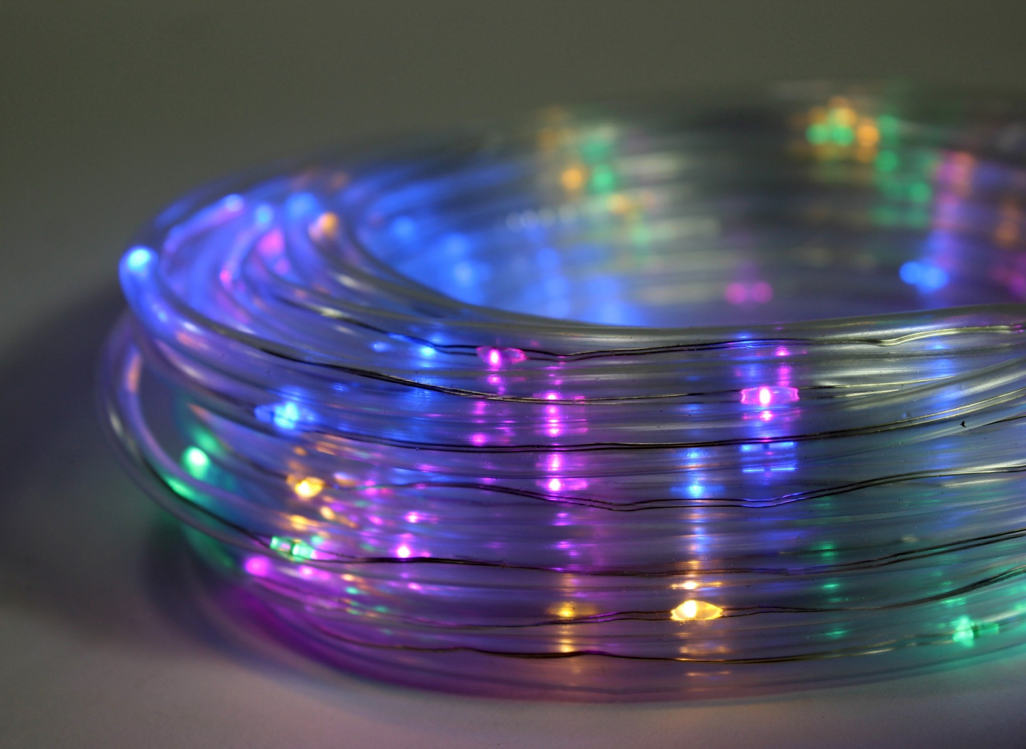 Гирлянда LEDLight светодиодная многоцветная уличная дюралайт 10 метров 100 LED USB 6 режимов
Гирлянда LEDLight светодиодная многоцветная уличная дюралайт 10 метров 100 LED USB 6 режимов