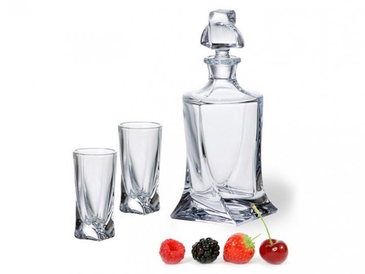 Набор для водки Bohemia Quadro 457 мл (99999/99А44/457)
Набор для водки Bohemia Quadro 457 мл (99999/99А44/457)