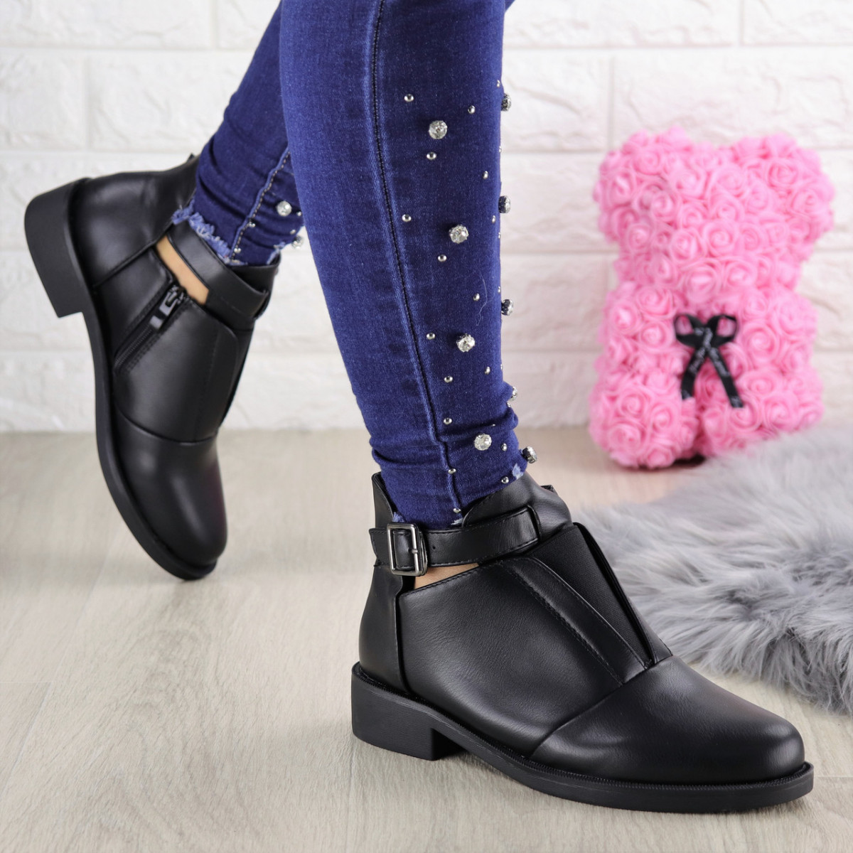 Ботиночки женские черные Iceberg 1397 38 р
Ботиночки женские черные Iceberg 1397 38 р