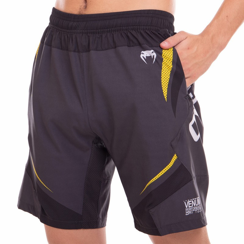 Шорты для смешанных единоборств Venum Heroe 5002 размер M (165-170 см) Dark Grey-Yellow-Black
Шорты для смешанных единоборств Venum Heroe 5002 размер M (165-170 см) Dark Grey-Yellow-Black