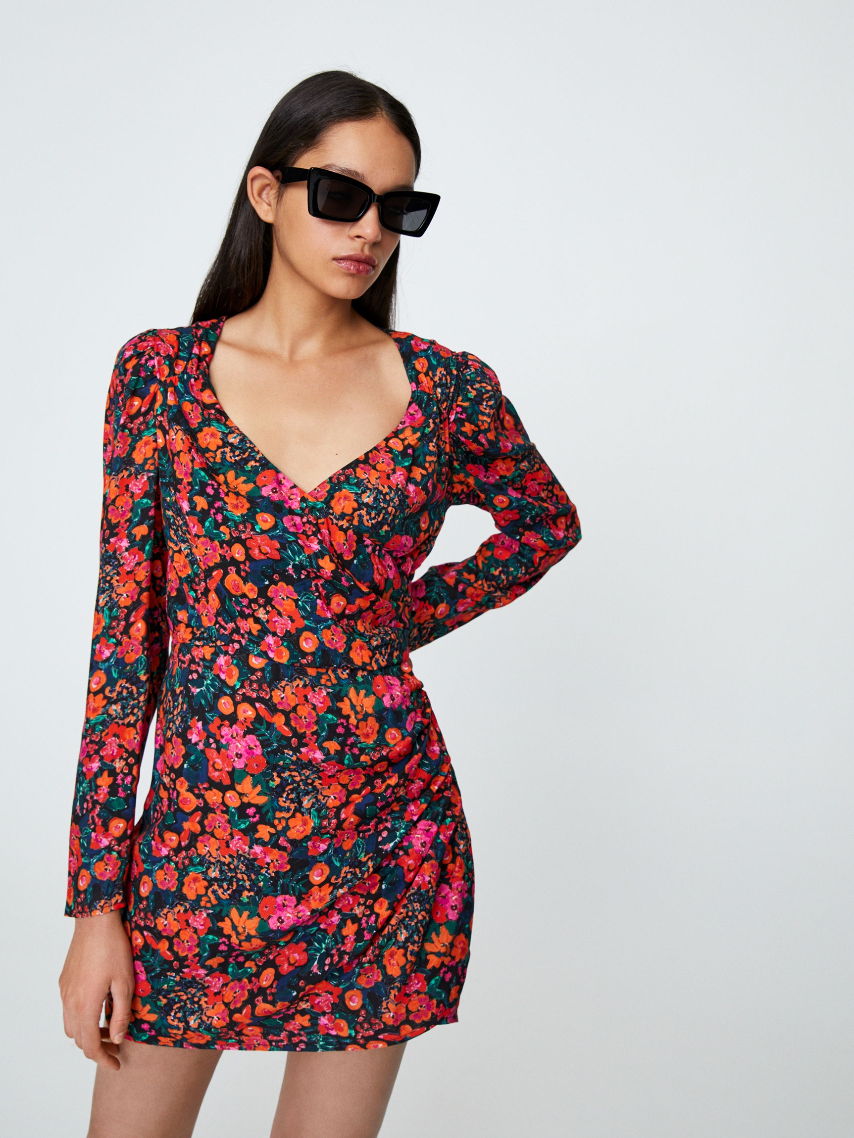 Платье Pull & Bear 5391/350/800 Цветочное принт, Платье Pull & Bear 5391/350/800 M Цветочное принт
Платье Pull & Bear 5391/350/800 Цветочное принт, Платье Pull & Bear 5391/350/800 M Цветочное принт