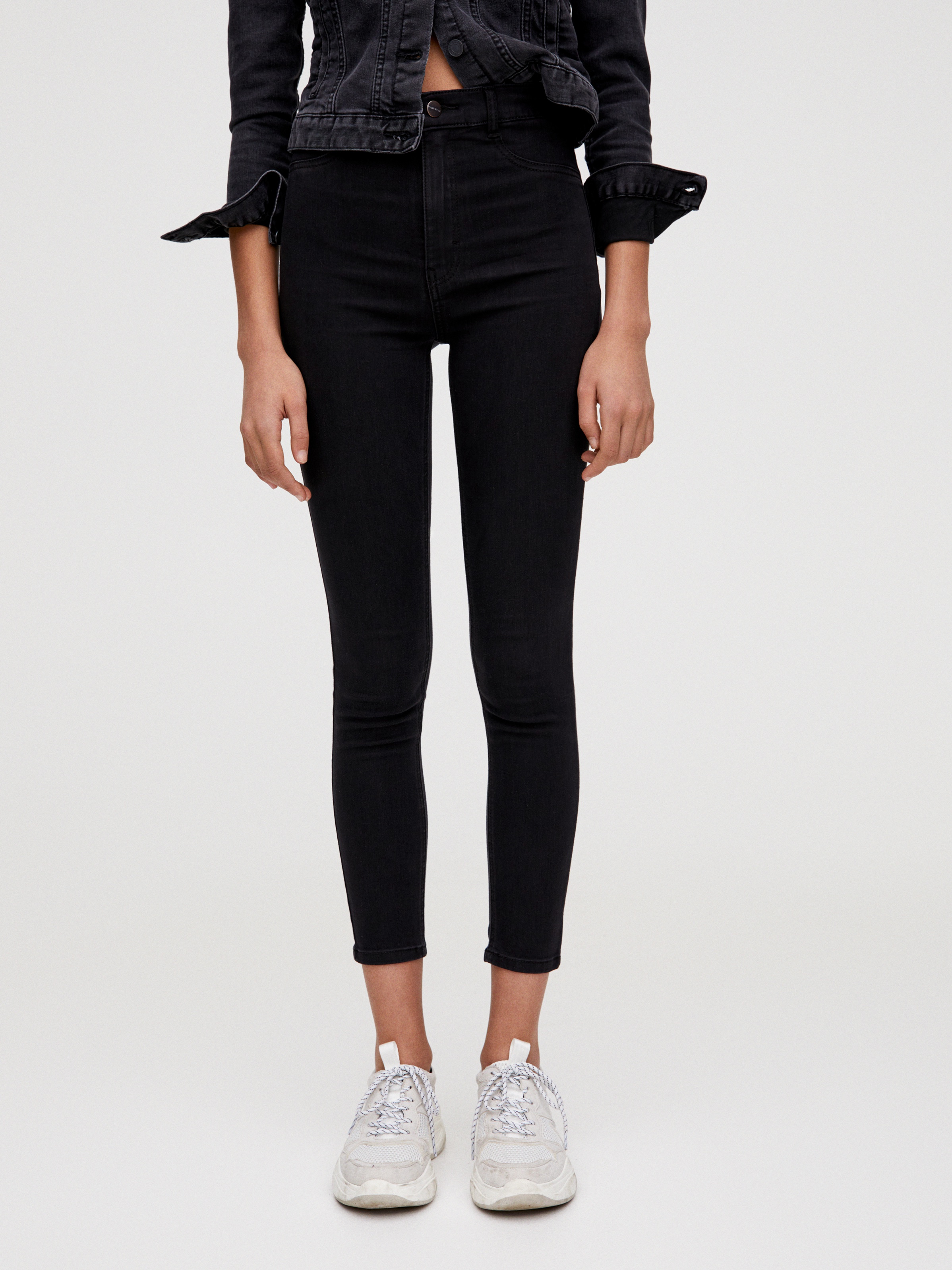 Джинсы Pull & Bear 5683/321/800 Черные джинс, Джинсы Pull & Bear 5683/321/800 32 Черные джинс
Джинсы Pull & Bear 5683/321/800 Черные джинс, Джинсы Pull & Bear 5683/321/800 32 Черные джинс