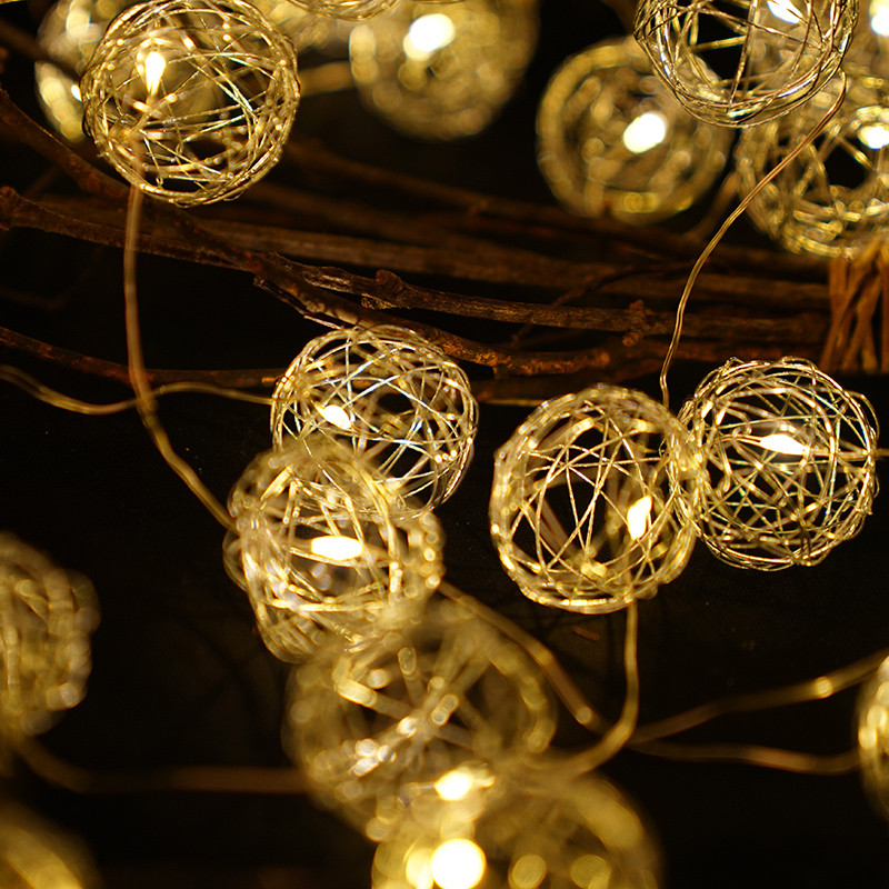 Гирлянда золотые шарики / GOLDEN BALL ,статический тепло белый свет, 10 LED ,от сети 220 вольт Арт: 1007283
Гирлянда золотые шарики / GOLDEN BALL ,статический тепло белый свет, 10 LED ,от сети 220 вольт Арт: 1007283