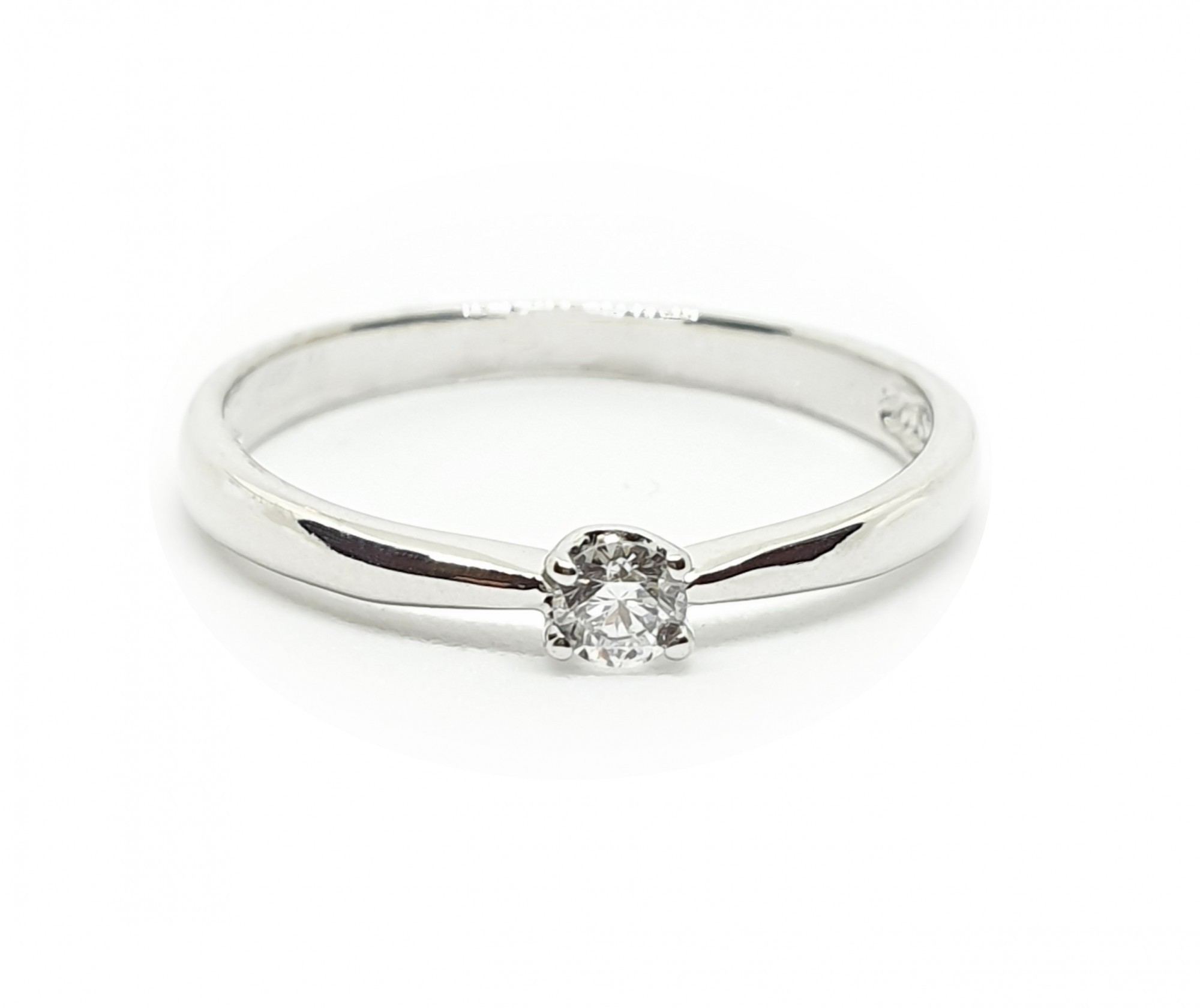 Кольцо из белого золота с бриллиантом 0,1ct, Congress Diamond, Размер 16.5//RCD60368
Кольцо из белого золота с бриллиантом 0,1ct, Congress Diamond, Размер 16.5//RCD60368