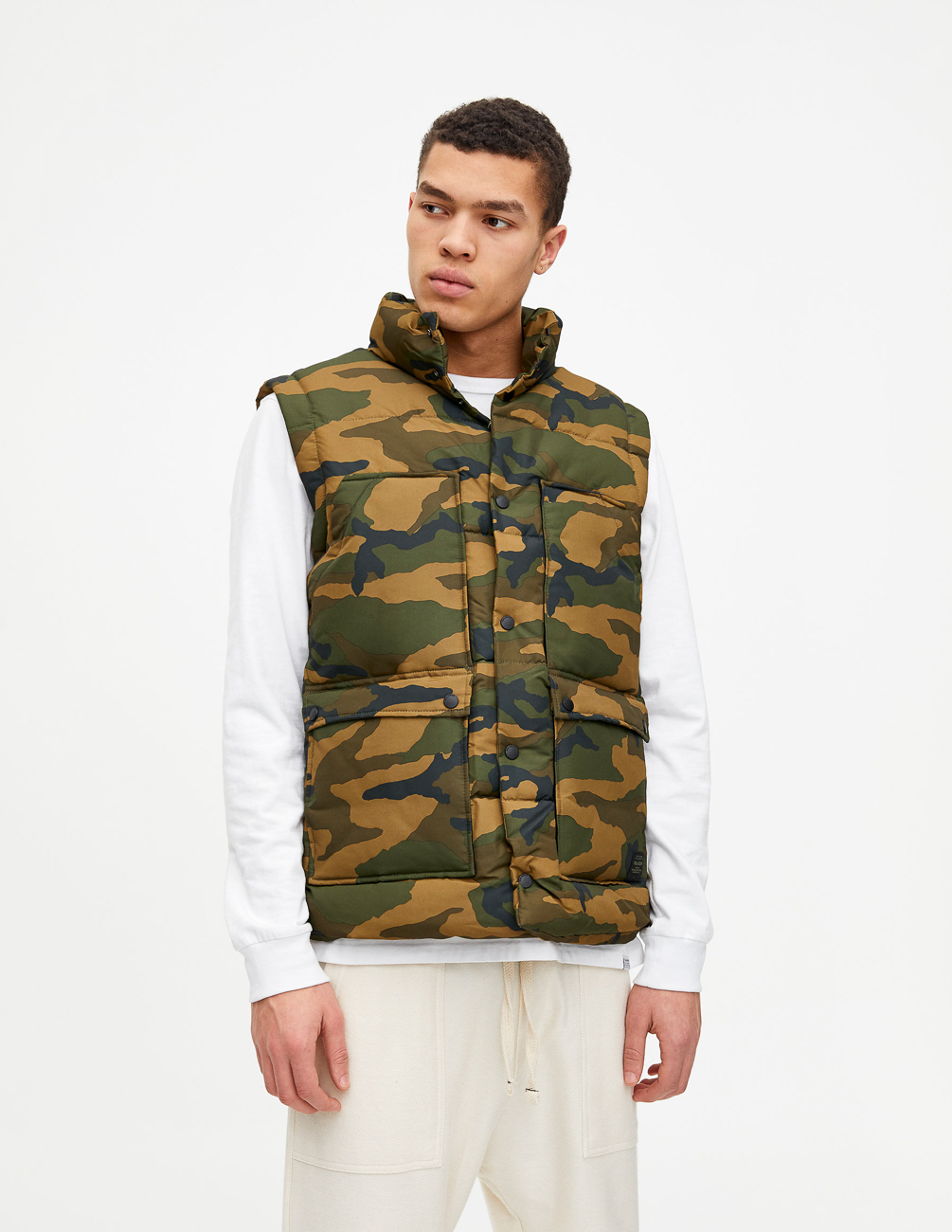 Жилет PULL & BEAR М0115836 (5710/547/506) цвет зеленый, Жилет PULL & BEAR М0115836 (5710/547/506) цвет зеленый M
Жилет PULL & BEAR М0115836 (5710/547/506) цвет зеленый, Жилет PULL & BEAR М0115836 (5710/547/506) цвет зеленый M