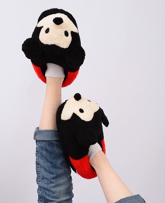 Тапочки кигуруми игрушки Kigurumi Микки Маус Домашние Комнатные Плюшевые Тканевые Черный с красным 35-42 (3057)
Тапочки кигуруми игрушки Kigurumi Микки Маус Домашние Комнатные Плюшевые Тканевые Черный с красным 35-42 (3057)