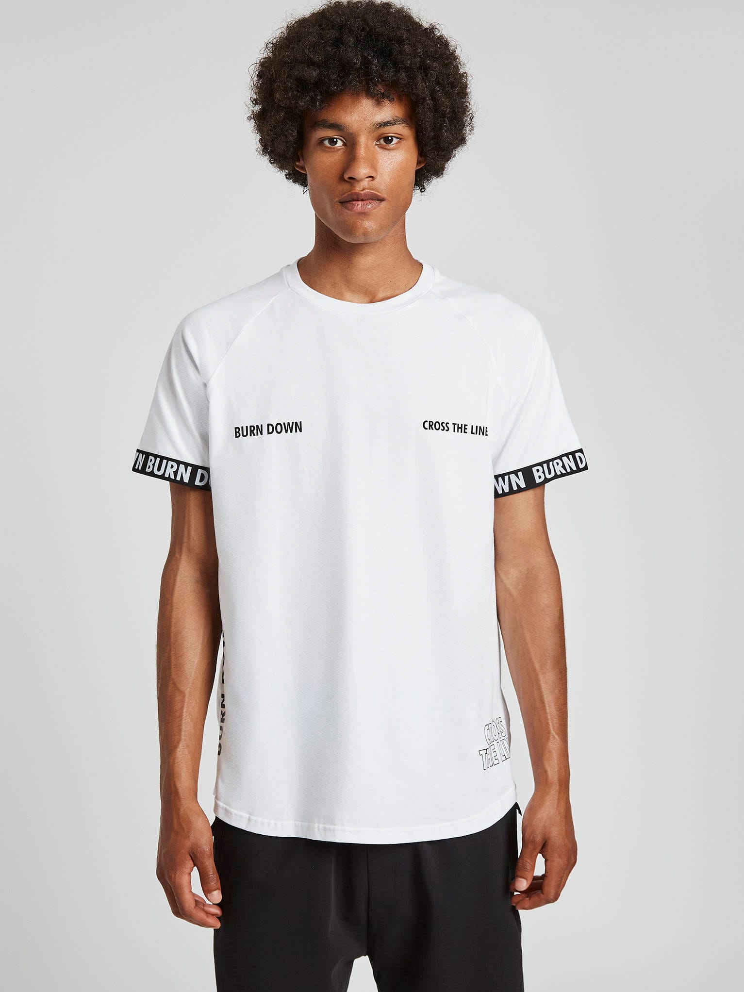 Футболка Pull & Bear 5236/504/250 Белая с принтом, Футболка Pull & Bear 5236/504/250 L Белая с принтом
Футболка Pull & Bear 5236/504/250 Белая с принтом, Футболка Pull & Bear 5236/504/250 L Белая с принтом