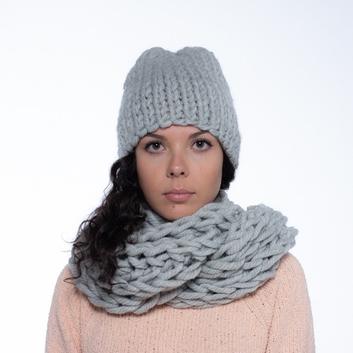 Комплект зимний из толстой пряжи шапка и снуд PureWool Zefir Серебристо-серый ZR10195NW
Комплект зимний из толстой пряжи шапка и снуд PureWool Zefir Серебристо-серый ZR10195NW