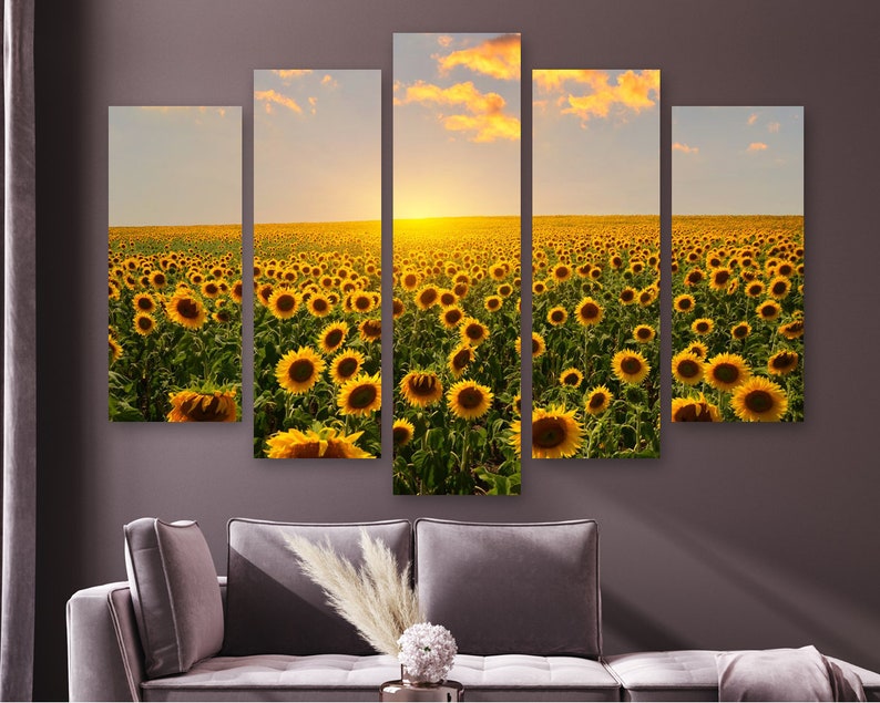 Модульная картина на холсте из пяти частей Закат над подсолнухами 137x85 см
Модульная картина на холсте из пяти частей Закат над подсолнухами 137x85 см