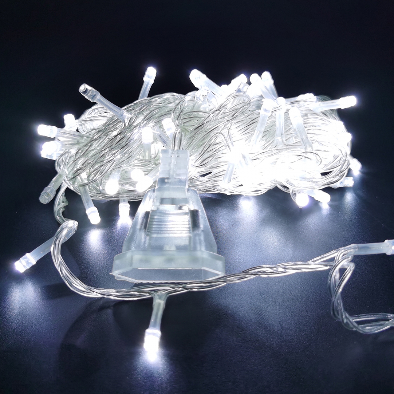 Гирлянда светодиодная Novogod`ko нить 100 LED 5 м мерцание холодный белый (973763)
Гирлянда светодиодная Novogod`ko нить 100 LED 5 м мерцание холодный белый (973763)