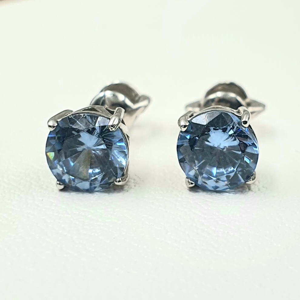 Серебряные серьги гвоздики ps20331eголрасп асимметричный камень голубые фианиты размер 6х6 мм вес 1.41 г
Серебряные серьги гвоздики ps20331eголрасп асимметричный камень голубые фианиты размер 6х6 мм вес 1.41 г