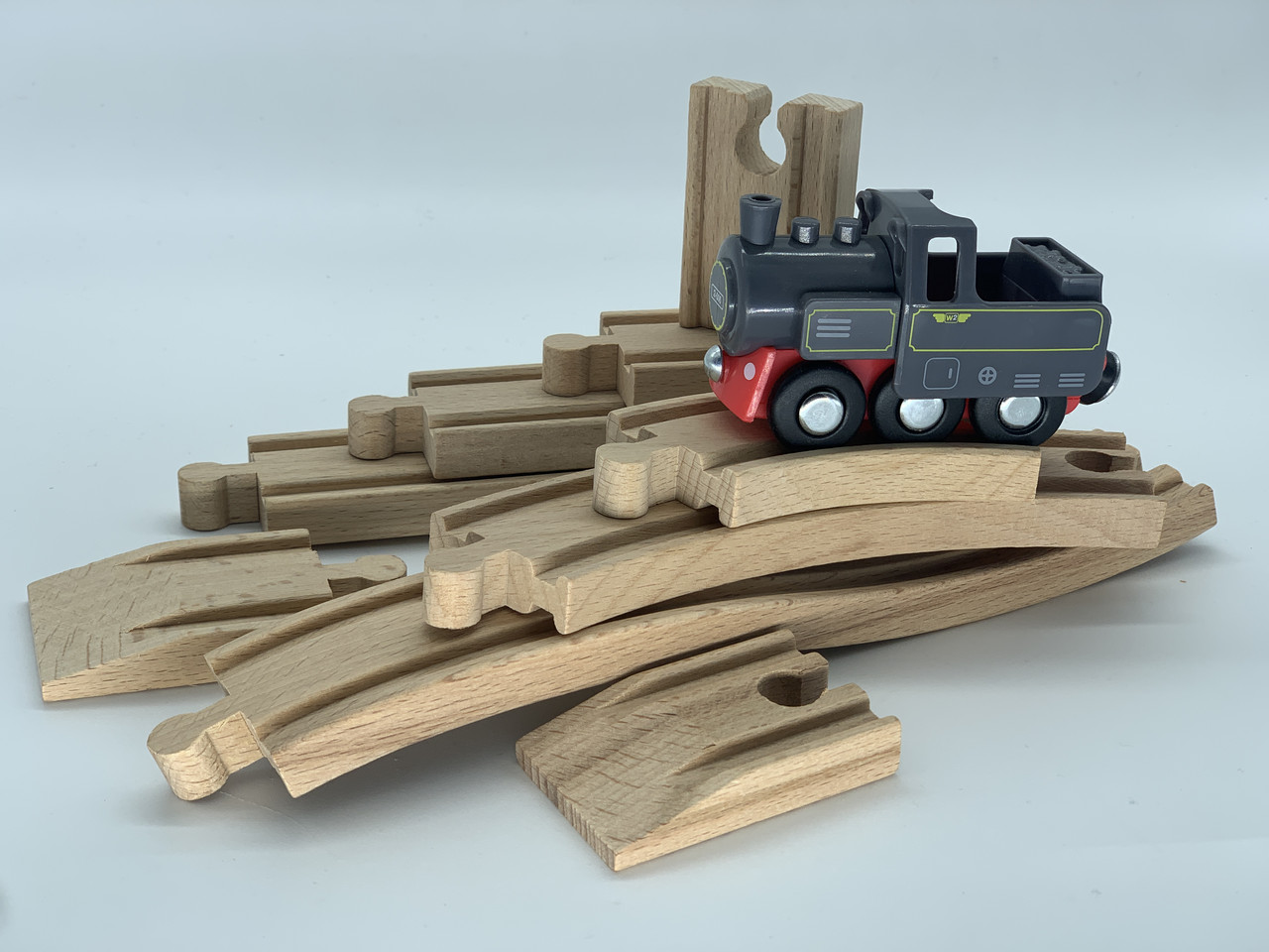 Набор дополнительных элементов Томас В для деревянной железной дороги PlayTive,illabo 12 эл
Набор дополнительных элементов Томас В для деревянной железной дороги PlayTive,illabo 12 эл