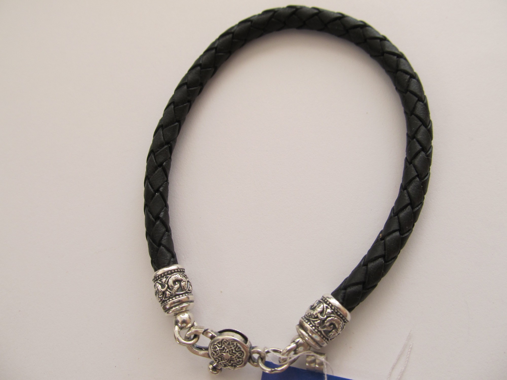 Браслет из серебра 925° и плетеной кожи на руку SilverArtisan 0.0050-5 размер 19,5
Браслет из серебра 925° и плетеной кожи на руку SilverArtisan 0.0050-5 размер 19,5