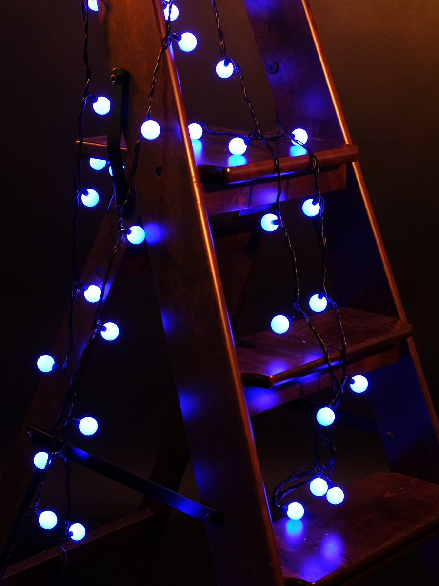 Светодиодная гирлянда шарики SH Lights 70 синих светодиодов 10 м OLDBL070-B-E (4690601004390)
Светодиодная гирлянда шарики SH Lights 70 синих светодиодов 10 м OLDBL070-B-E (4690601004390)