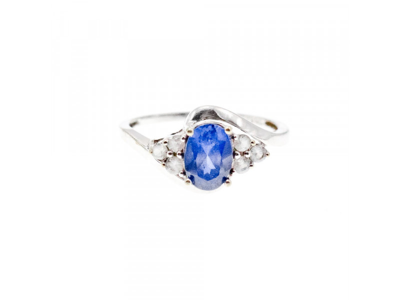 Серебряное Кольцо 925 проба с Синим и Белым Сапфиром Натуральный Sky Jewelry 002067
Серебряное Кольцо 925 проба с Синим и Белым Сапфиром Натуральный Sky Jewelry 002067