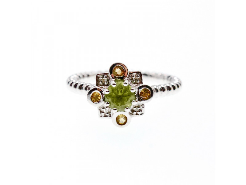 Серебряное кольцо с хризолитом цитрином и белым сапфиром Натуральный Sky Jewelry 002669
Серебряное кольцо с хризолитом цитрином и белым сапфиром Натуральный Sky Jewelry 002669