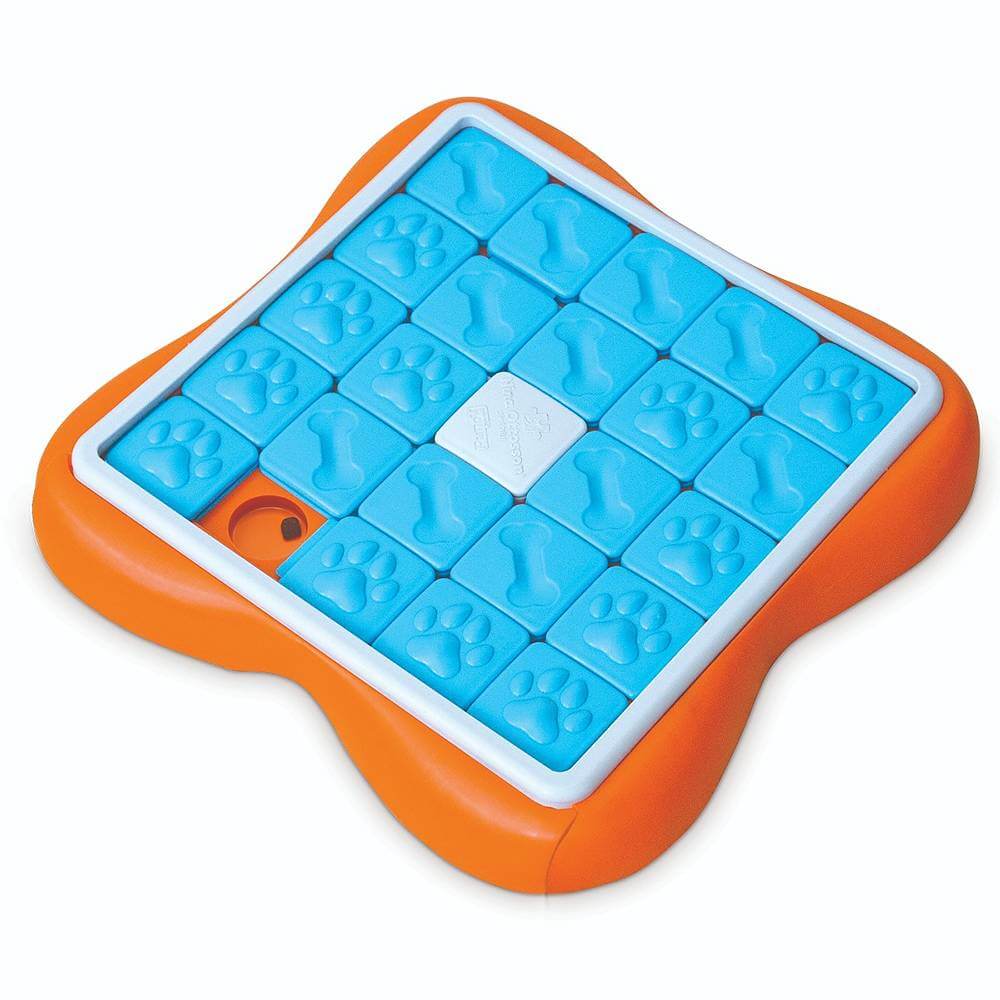 Игрушка головоломка для собак Nina Ottosson Challenge Slider dog Puzzle 37 x 37 x 5 см Nina Ottosson BGL-PT-106
Игрушка головоломка для собак Nina Ottosson Challenge Slider dog Puzzle 37 x 37 x 5 см Nina Ottosson BGL-PT-106