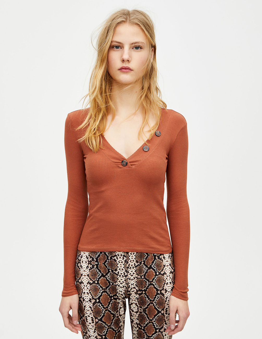 Лонгслив PULL & BEAR Ж1080276 (9241/385/707) цвет коричневый, Лонгслив PULL & BEAR Ж1080276 (9241/385/707) цвет коричневый XS
Лонгслив PULL & BEAR Ж1080276 (9241/385/707) цвет коричневый, Лонгслив PULL & BEAR Ж1080276 (9241/385/707) цвет коричневый XS