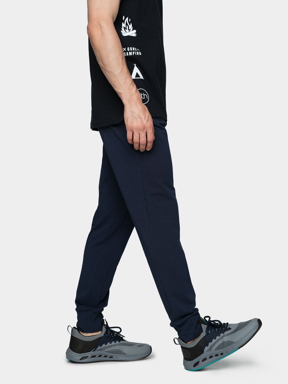 Спортивные штаны Outhorn HOL21-SPMD604 Navy, Спортивные штаны Outhorn HOL21-SPMD604 S Navy
Спортивные штаны Outhorn HOL21-SPMD604 Navy, Спортивные штаны Outhorn HOL21-SPMD604 S Navy