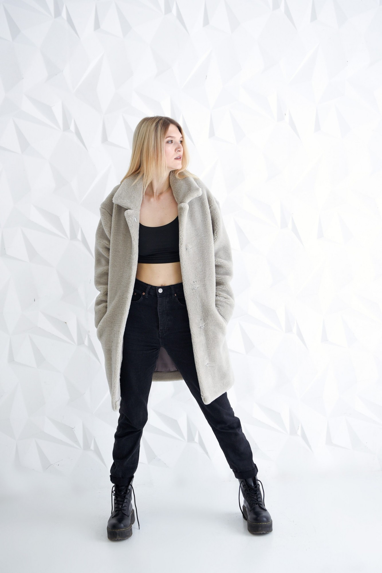 Шуба с овечьей шерсти Sheep brand Logan 90см размер с воротом, серый, Шуба с овечьей шерсти Sheep brand Logan 90см размер M с воротом, серый
Шуба с овечьей шерсти Sheep brand Logan 90см размер с воротом, серый, Шуба с овечьей шерсти Sheep brand Logan 90см размер M с воротом, серый