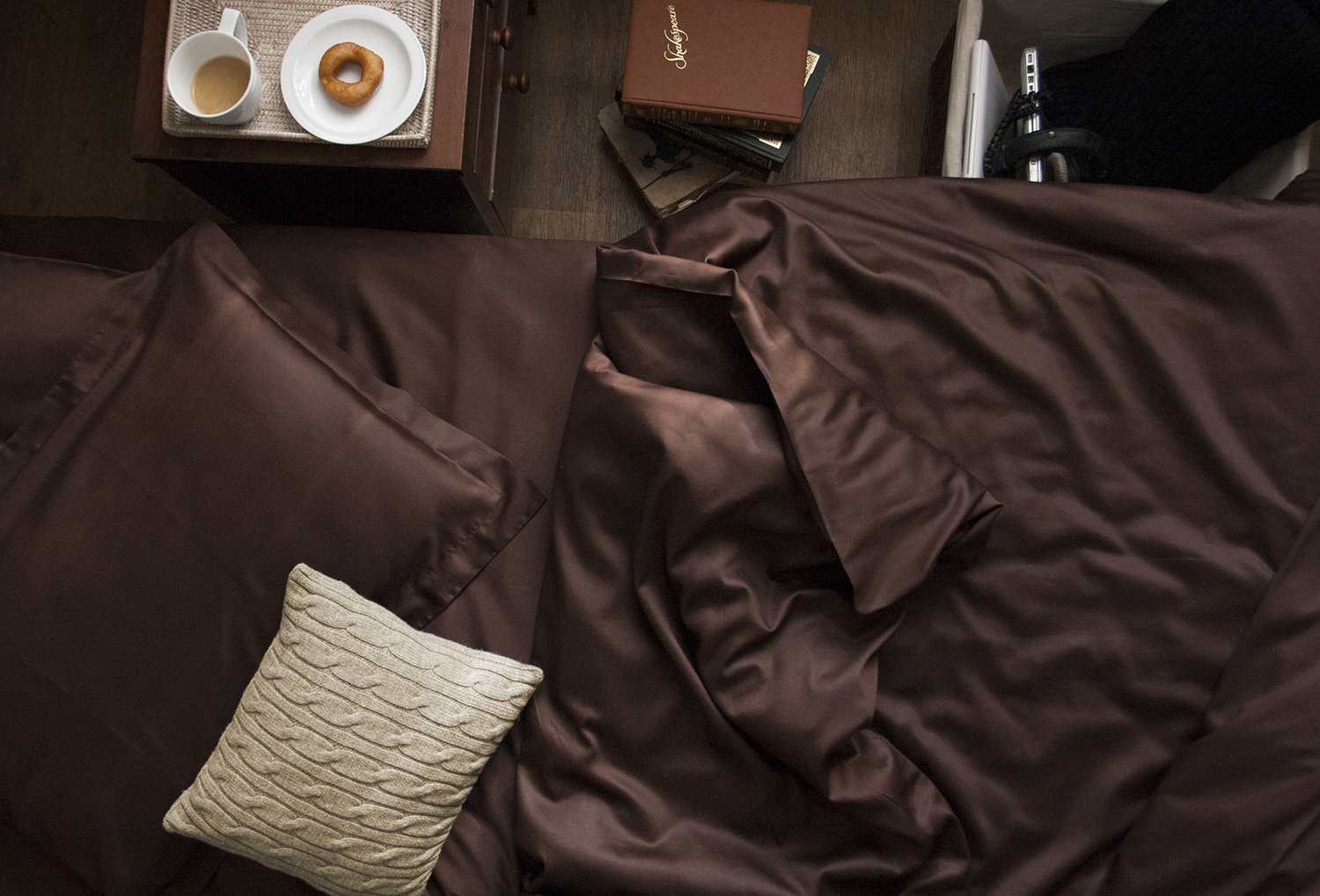 Комплект постельного белья Sleeper Set Сатин 2,5 семейный 145x210x2 Dark Chocolate (SS-DC-2,5)
Комплект постельного белья Sleeper Set Сатин 2,5 семейный 145x210x2 Dark Chocolate (SS-DC-2,5)